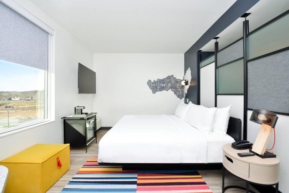 King Room interior